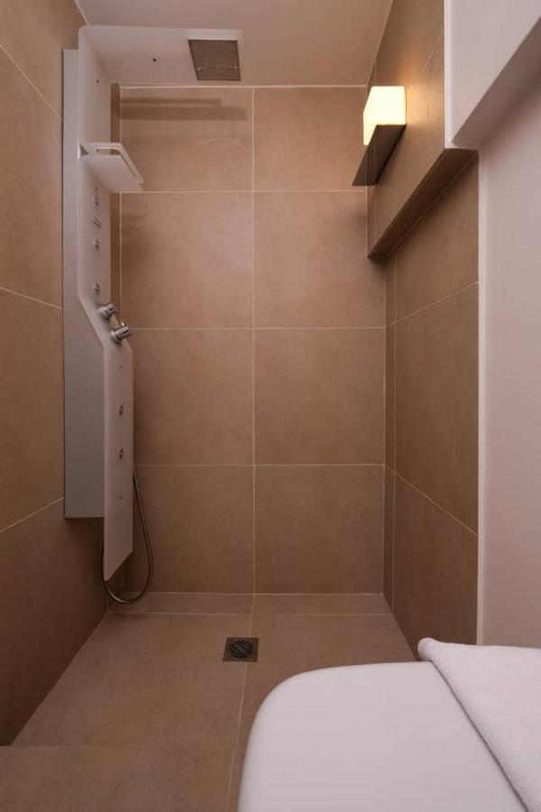 Urban Luxury Homm Apt. In Deinokratous Str. Apartman Athén Kültér fotó